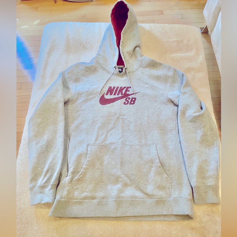 Nike Hoodie Men Large Gray SB Skateboarding Pullover Sweater Sweatshirt Swoosh